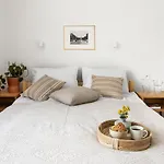 Free Time Apartments